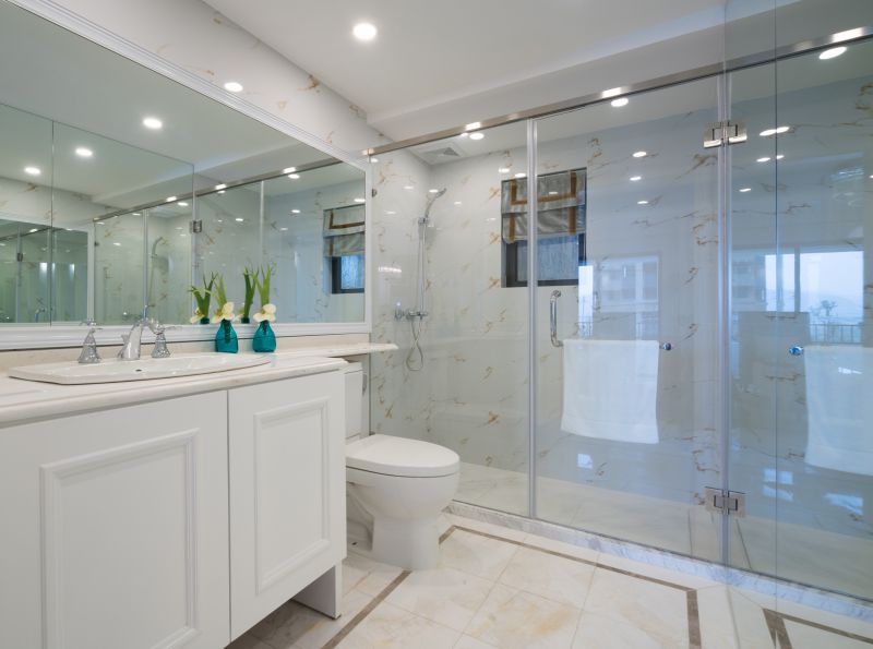 Shower with Sliding Door